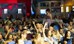 Bayraklı Sahili’nde yaz akşamları müzikle buluşacak: Çim Konserleri başlıyor