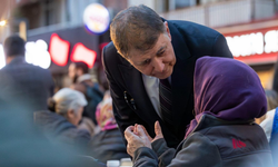 İzmir Büyükşehir, kira ve alışveriş desteğini 4 bin TL'ye çıkardı
