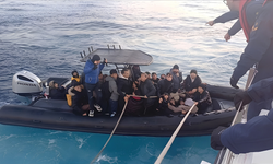 Seferihisar ve Urla'da peş peşe operasyon: 100 düzensiz göçmen yakalandı
