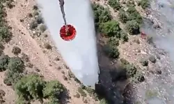 Kiraz’da tarım arazisinde başlayan yangın ormana sıçradı