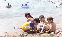 Konak Belediyesi’nden semt merkezi kursiyerlerine deniz sürprizi