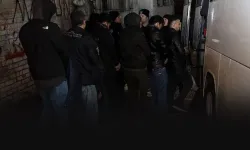Çeşme’de 22 düzensiz göçmen yakalandı