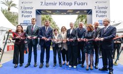 İzmir’de kitap buluşması başladı: İZKİTAP kapılarını açtı