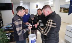 İzmir’de üreticinin yükünü omuzlayan ekip: Çocukluk hayalleri sahada gerçeğe dönüşüyor