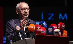 Bostanlı'da salondan sloganlar yükseldi: Kılıçdaroğlu hem baronları hedef aldı hem Soyer için adalet istedi