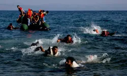 Yunanistan açıklarında göçmen teknesi battı! 1 kişi hayatını kaybetti, 25 göçmen kayıp