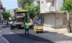 Bayraklı'nın dört bir yanında asfalt mesaisi: 25 noktada tamamlandı