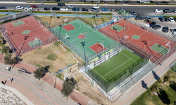 Bostanlı’daki iki padel kortunda sona gelindi