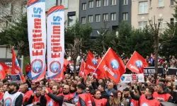 Turgutlu'daki okul saldırısına Eğitim-İş'ten tepki: Kokart takıp, siyah giyinecekler!