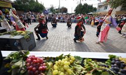Gökçealan’da üzüm bereketi: Osmancık Üzüm Şenliği renkli görüntülere sahne oldu