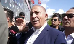 CHP İstanbul İl Başkanı Tekin'in görevine mahkeme kararıyla son verildi