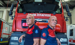 İkiz kardeşler 33 yıldır İzmir için birlikte mücadele ediyor