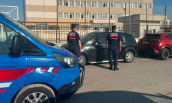 İzmir’de okulların çevresinde güvenlik alarmı: Bin 84 jandarma görevde