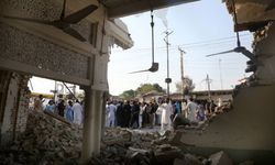 Pakistan'ta cuma namazı sırasında bombalı saldırı: 21 ölü, 80'den fazla yaralı