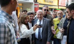 Ümit Özdağ, İzmir’de ziyaretlerine başladı
