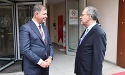 Kasapoğlu’ndan Cemil Tugay açıklaması: “Siyasette kapılar peşinen kapanmaz”