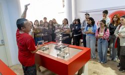 Karşıyaka’da öğrencilere afetlere karşı hazırlık eğitimi
