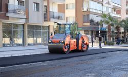 İzmir’de 5 kilometrelik yol için düğmeye basıldı: Bayraklı-Bornova hattında asfaltlar yenileniyor