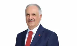 Hazine ve Maliye Bakan Yardımcısı Osman Çelik emeklilik dilekçesini sundu