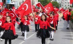 Karşıyaka'da 7'den 77'ye Cumhuriyet Bayramı coşkusu