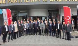 Cemil Tugay AK Parti İzmir İl Başkanlığı’nda: İzmir için omuz omuza çalışma vakti