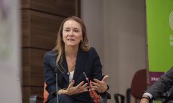 Başkan Mutlu, Konak’ın dirençli kent hedefini uluslararası konferansta anlattı