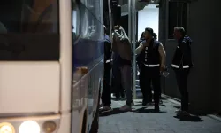 Bayraklı Belediyesi soruşturmasında 43 kişi adliyeye sevk edildi