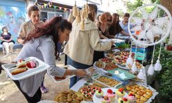Buca’da kursiyerlerden renkli bahçe buluşması
