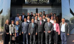 CHP İzmir İl Başkanı Gümrükçü Torbalı’da sahaya indi: Esnafın derdini dinledi