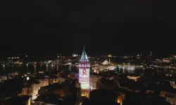 Galata Kulesi’nde meme kanseri farkındalığı için pembe ışıklandırma
