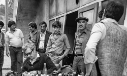 Yusuf Tuvi’nin objektifinden İzmir’in 50 yıllık hikayesi sergiye taşınıyor