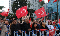 İzmir’de Cumhuriyet’in 103. yılı coşkuyla kutlandı