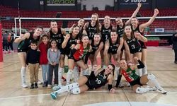 İzmir’de voleybol heyecanı! Karşıyaka, Eczacıbaşı’nı ağırlayacak