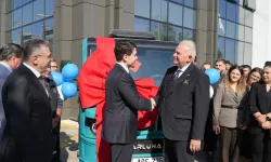 İzmir’in ilk ve tek elektrikli aracı Karluna İAOSB’ye armağan edildi