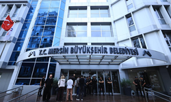 Mersin Büyükşehir Belediye Başkanı Vahap Seçer dahil 59 kişi adliyeye sevk edildi