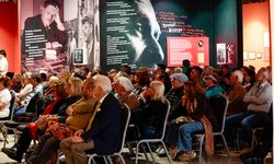 İzmir’de Nâzım Hikmet akşamı! Şiirler, şarkılar ve anılar Folkart Gallery’de buluştu