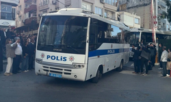 Bayraklı operasyonunda yeni gelişme: Gözaltındaki 47 kişi sağlık kontrolünden geçirildi