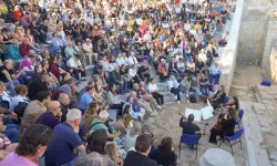 Teos Antik Kenti’nde 2 bin 100 yıl sonra müzik yeniden yankılandı