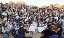 Teos Antik Kenti’nde 2 bin 100 yıl sonra müzik yeniden yükseldi