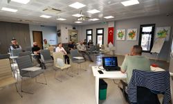 Efes Tarlası Yaşam Köyü’nde yerel tohum ve kışlık fide eğitimi