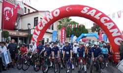 Veloturk Gran Fondo Çeşme’nin 10’uncu yılında 809 sporcu pedal çevirdi