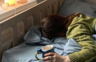 Uyku, iştah ve çökkünlük alarmı: Kış depresyonu basit bir yorgunluk değil