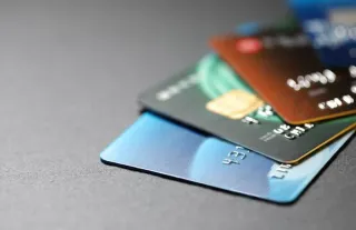 Kart borcu olanları yakından ilgilendiriyor: Kredi kartı faizlerinde indirime gidildi