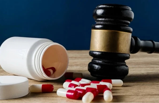 Yargıtay’dan emsal SGK kararı: “Akıllı ilaçlarda kolay geri ödeme dönemi sona erdi”