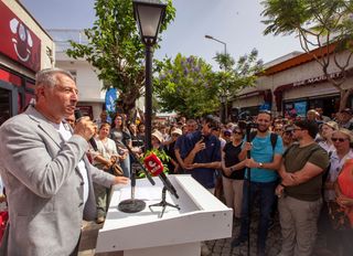 GÜZMAR açıldı: Güzelbahçe halkına ucuz ve kaliteli ürün