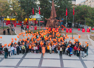 Balçova Belediyesi’nden lösemi farkındalığına anlamlı etkinlik