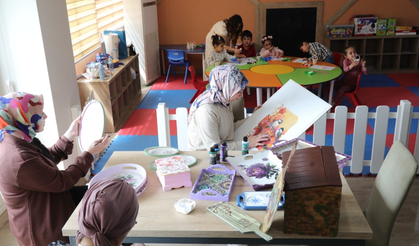 Bayraklı'da anneler üretirken, çocuklar keşfetmeye devam ediyor!