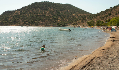 İzmir Dikili'de Denizköy Plajı: Sakinlik ve doğanın iç içe olduğu yer!