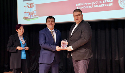 Seferihisar'da "Narkotik Anne" eğitimi: Uyuşturucuyla mücadeleye güçlü adım!