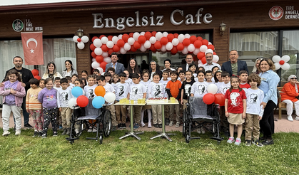 Tireli öğrencilerden örnek davranış: Mavi kapaklarla engellilere destek!